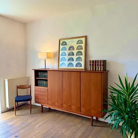 Luxurioese Design Am Barockschloss 150 M2