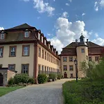Διαμέρισμα Luxurioese Design Am Barockschloss 150 M2 Zeitlofs